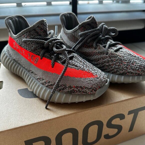 Size 7.5 - adidas Yeezy Boost 350 V2 Beluga - Picture 1 of 4